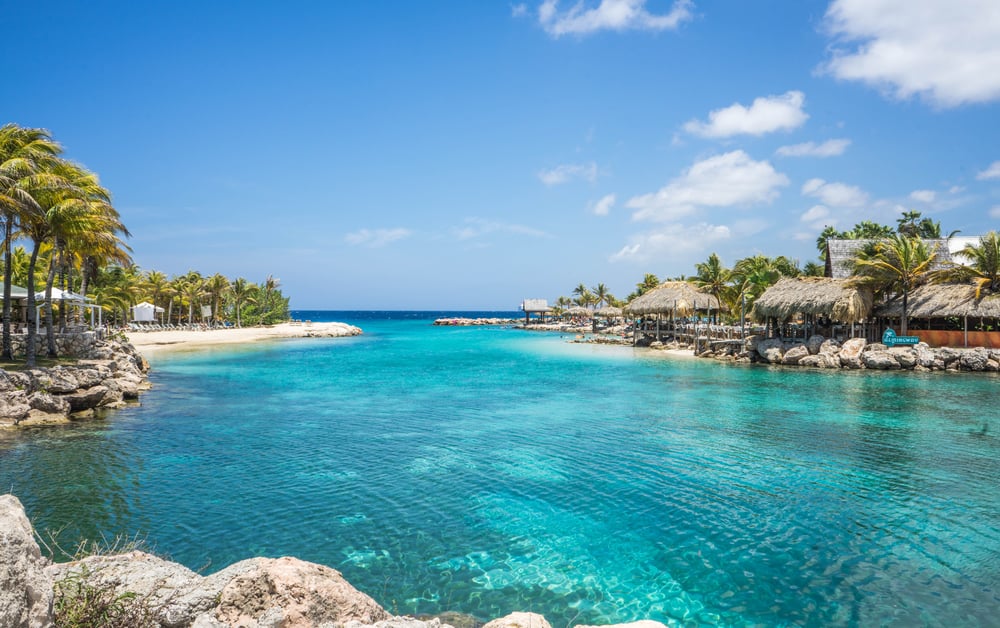 Blauwe lagune in Willemstad, Curaçao